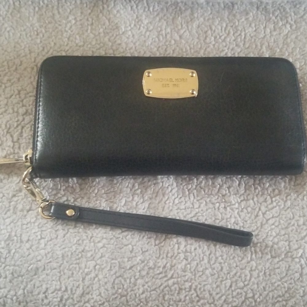 Michael Kors Jet Set Continental Wallet